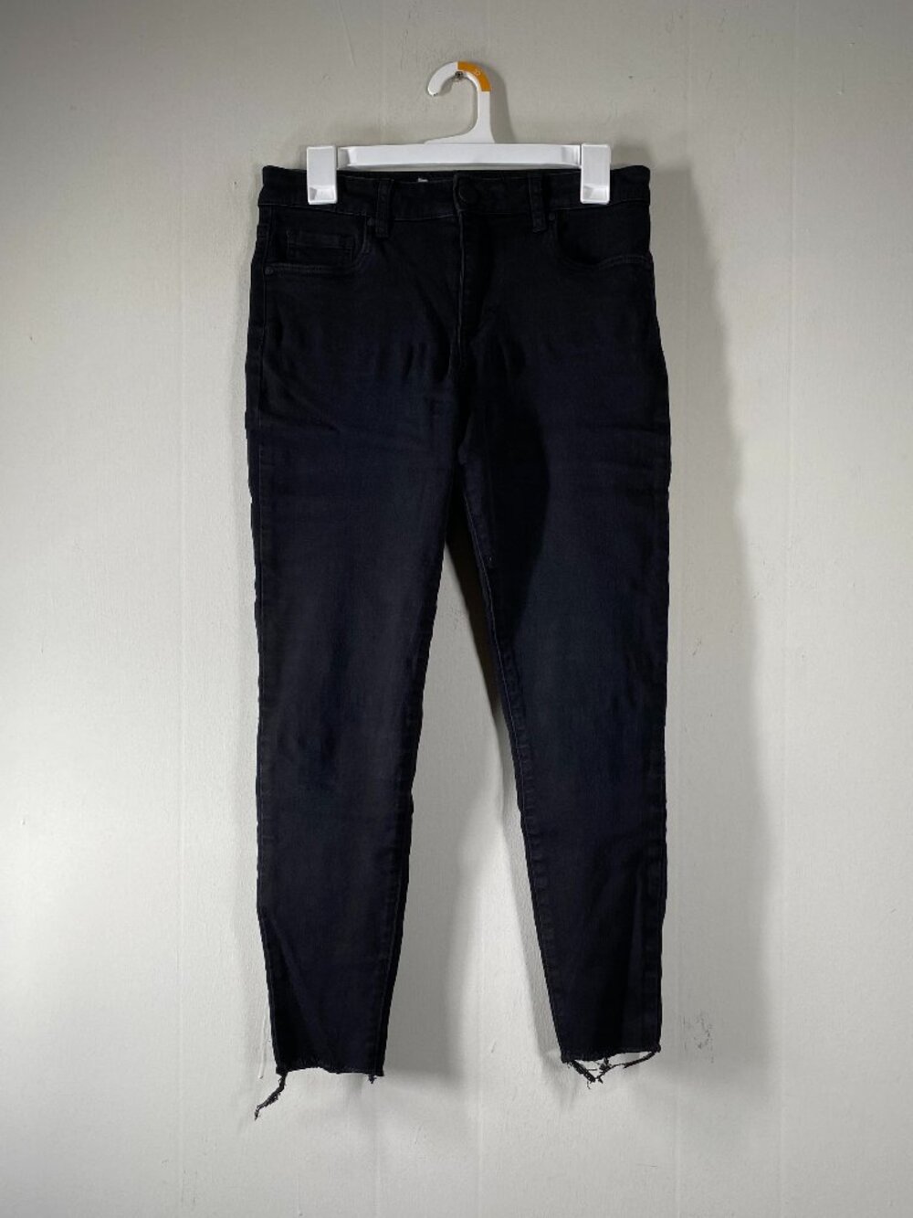 KUT From the Kloth Donna Ankle SKINNY Jeans Women's 8 Mid Rise Black Raw Hem